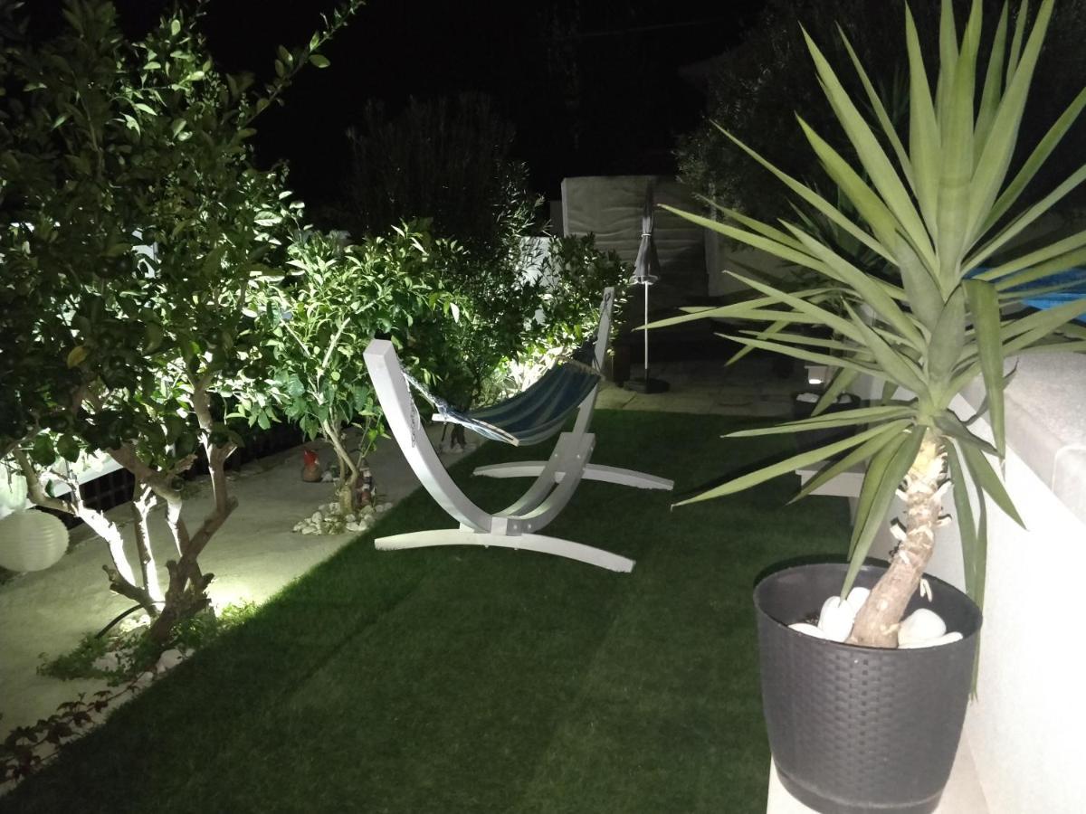 Apartments Villa A - Heating Pool Trogir Exterior foto